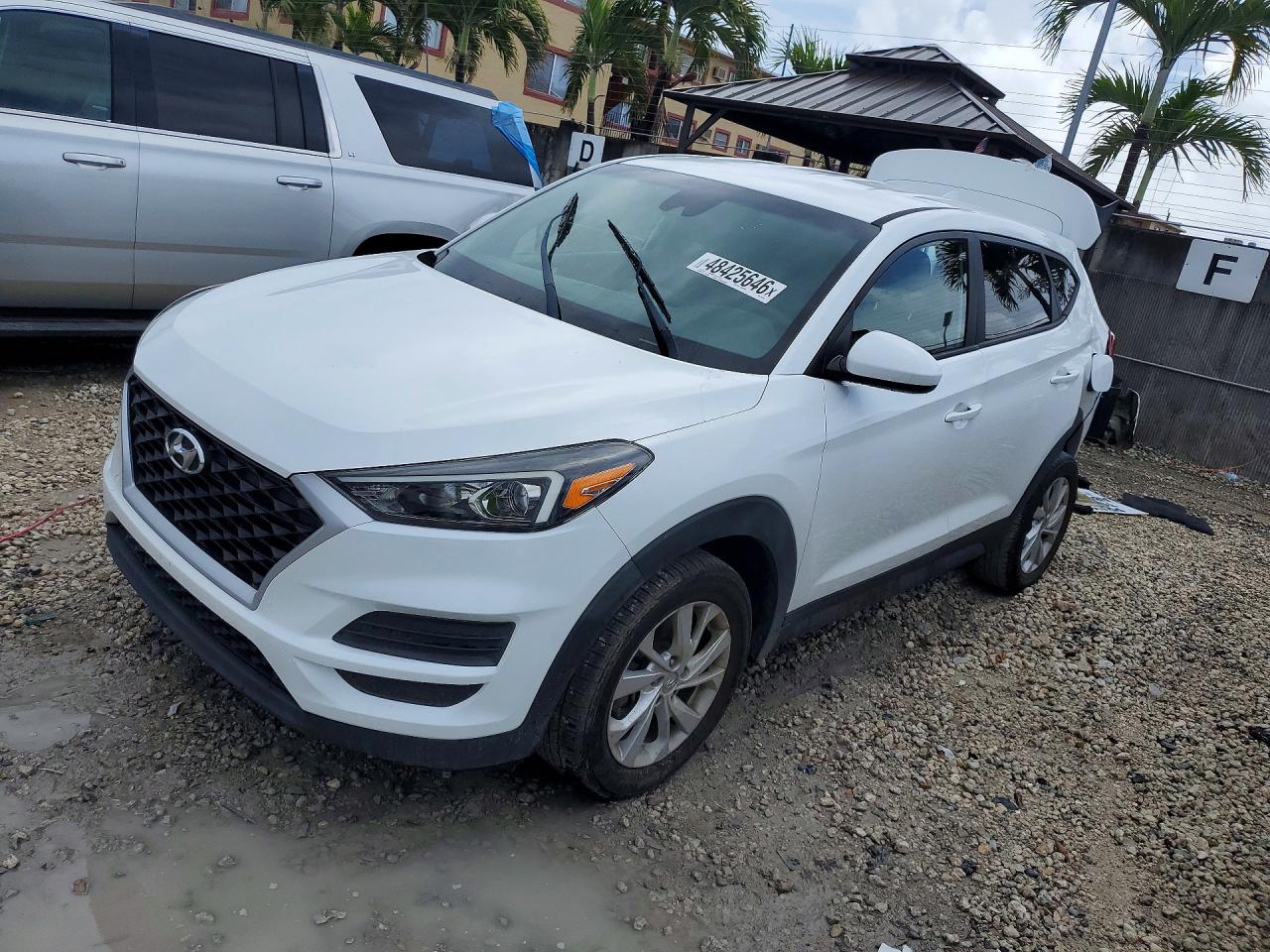 2021 HYUNDAI TUCSON SE