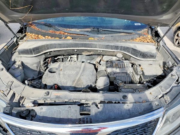2014 KIA SORENTO Base/ LX — Engine bay