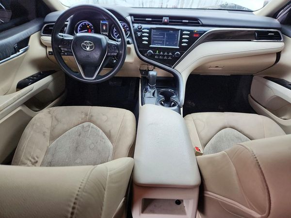 2018 TOYOTA CAMRY