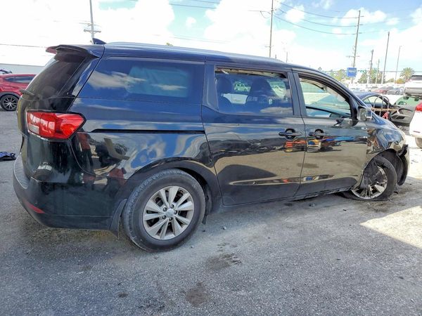 2017 KIA SEDONA LX