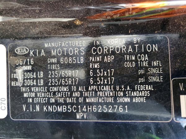 2017 KIA SEDONA LX