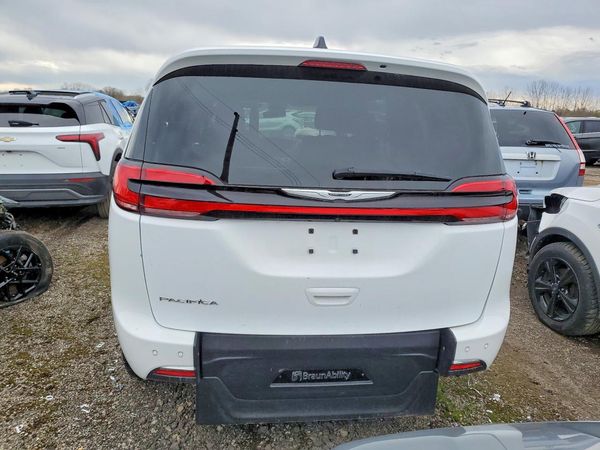 2024 CHRYSLER PACIFICA