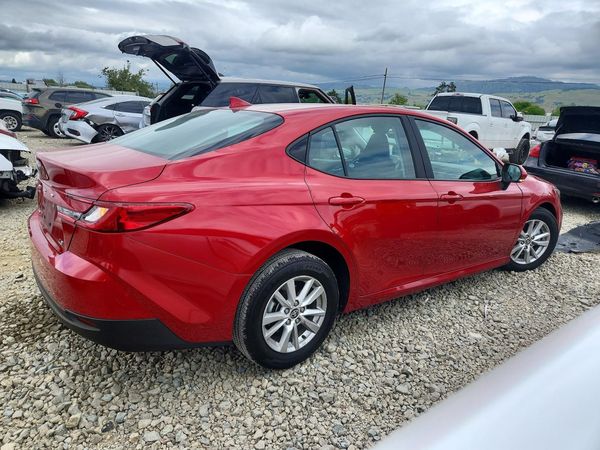 2025 TOYOTA CAMRY