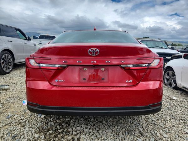 2025 TOYOTA CAMRY