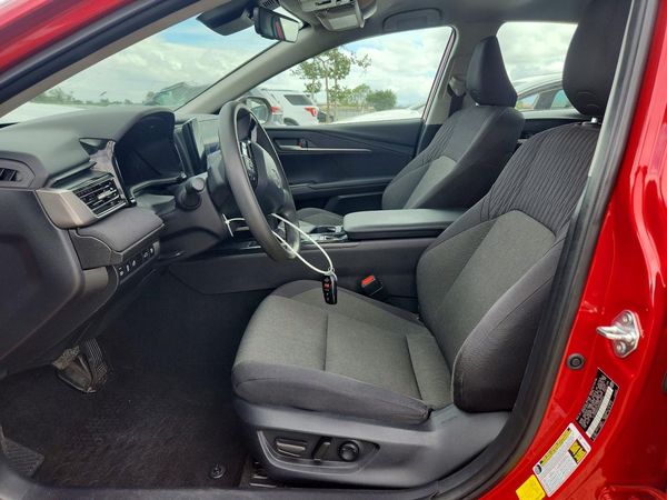 2025 TOYOTA CAMRY