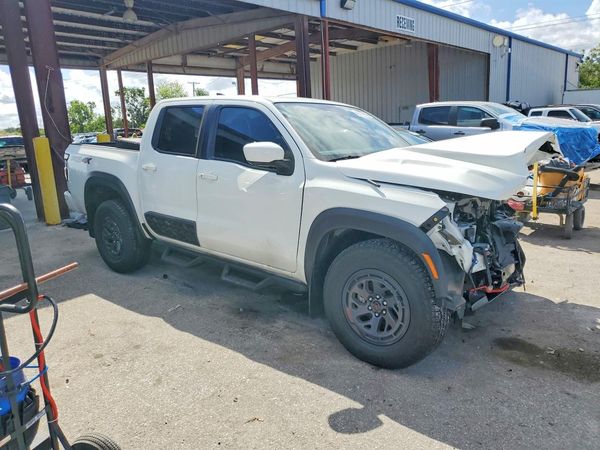 2025 NISSAN FRONTIER — Passenger 3/4