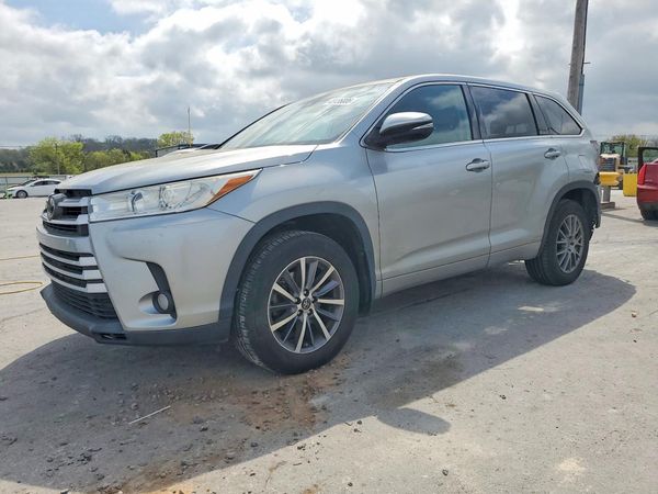 2018 TOYOTA HIGHLANDER