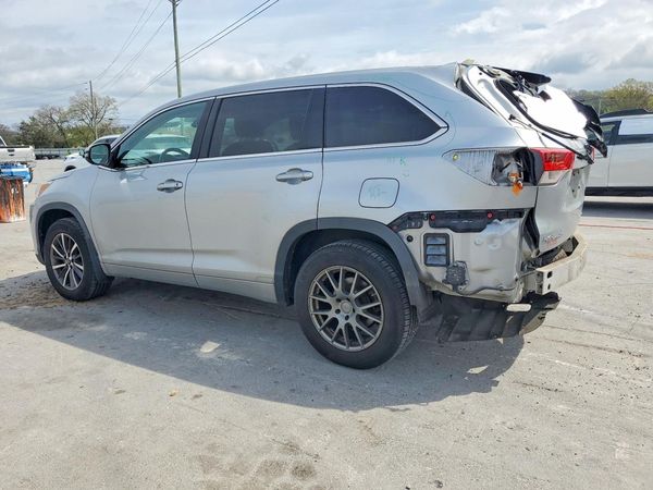 2018 TOYOTA HIGHLANDER