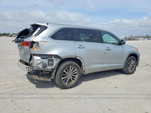 2018 TOYOTA HIGHLANDER