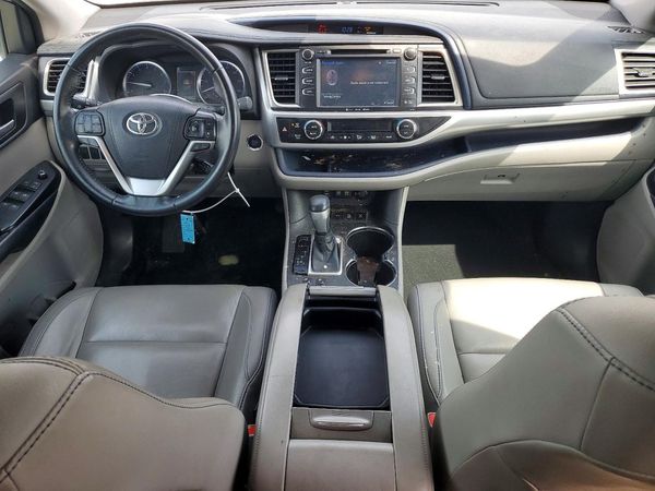 2018 TOYOTA HIGHLANDER