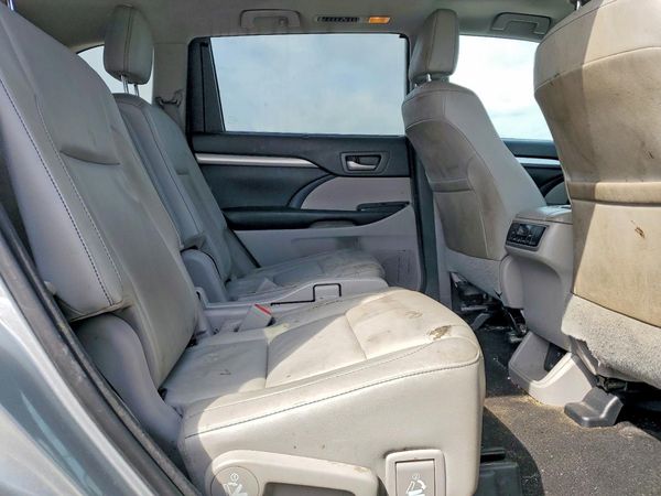 2018 TOYOTA HIGHLANDER