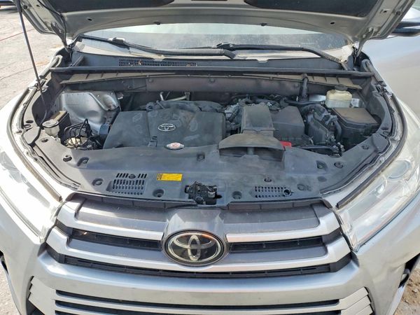2018 TOYOTA HIGHLANDER