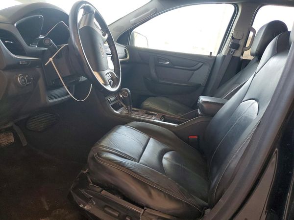 2014 CHEVROLET TRAVERSE 2LT — DENT