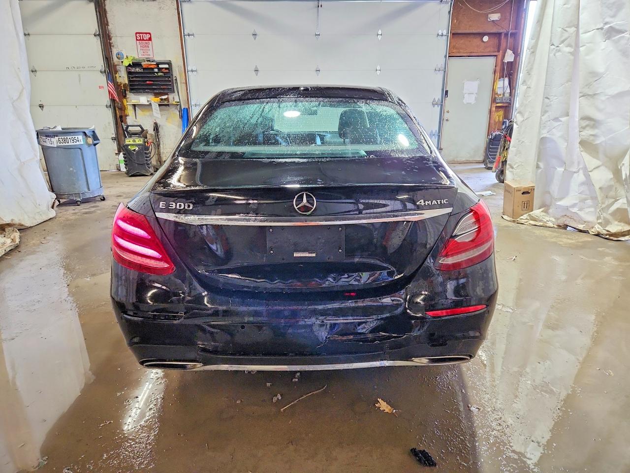 2017 MERCEDES-BENZ E
