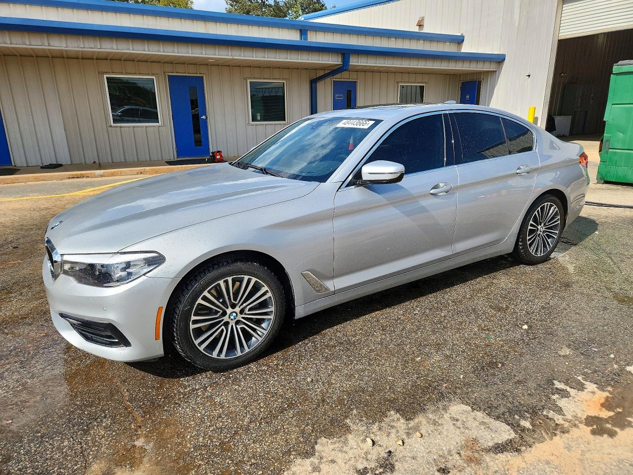 2019 BMW 530