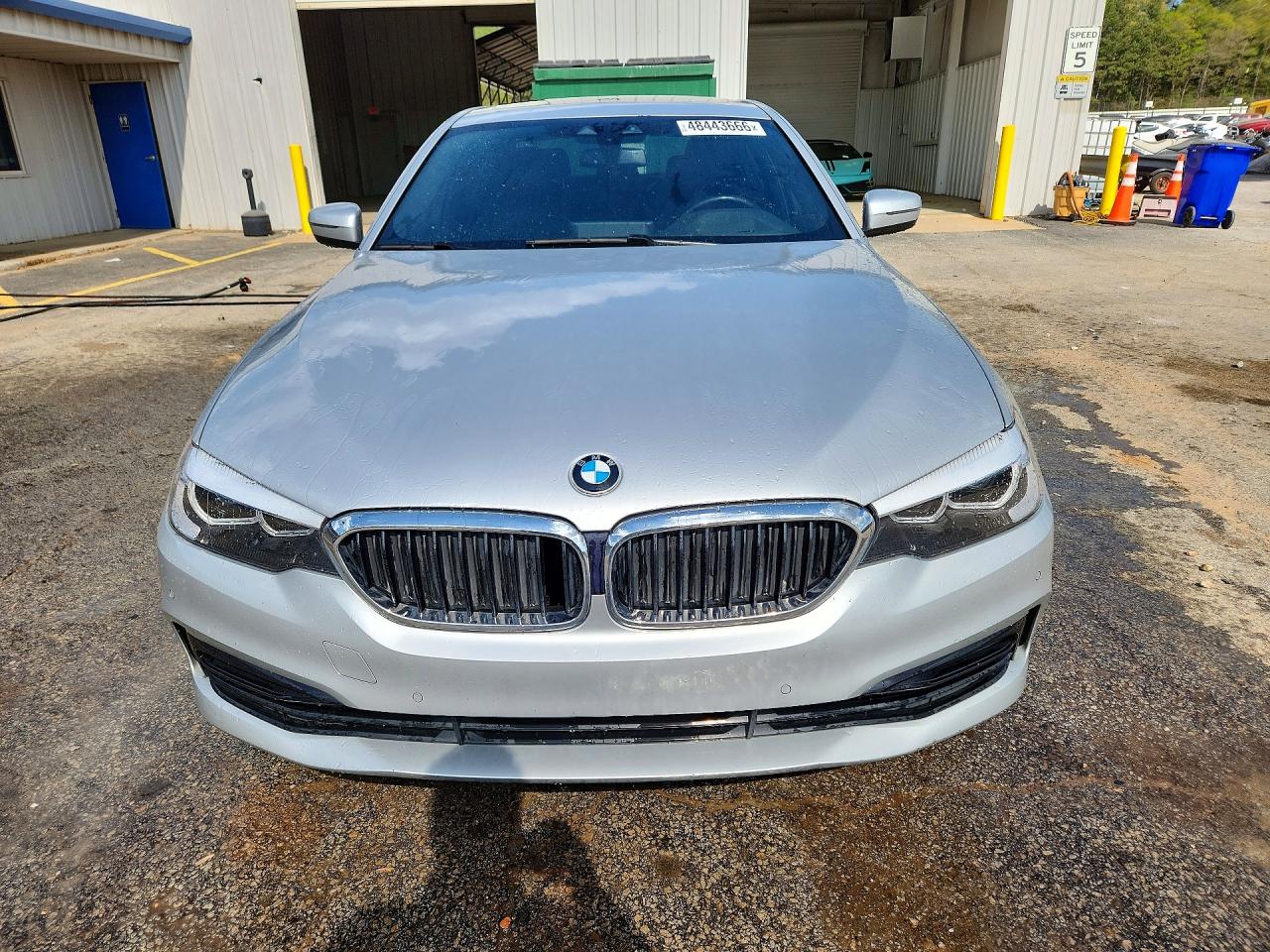 2019 BMW 530
