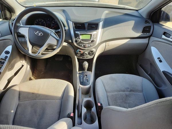 2012 HYUNDAI ACCENT
