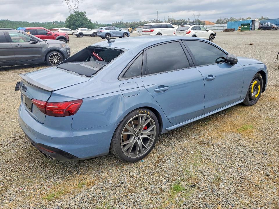 2022 AUDI S4 quattro Premium Plus