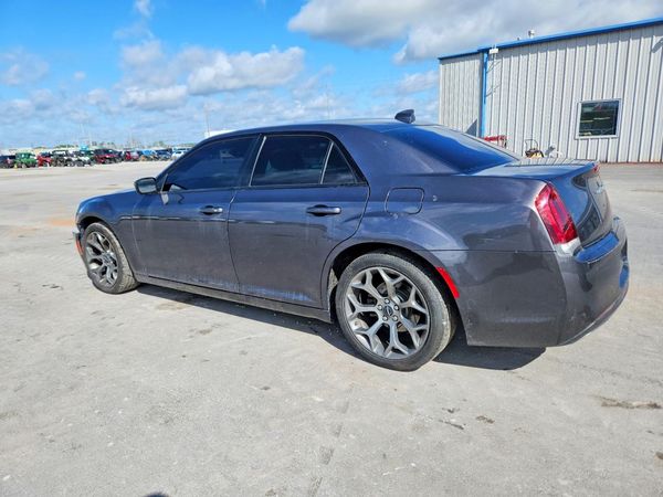 2018 CHRYSLER 300