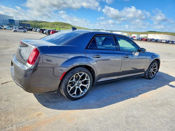 2018 CHRYSLER 300
