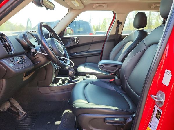 2019 MINI COOPER