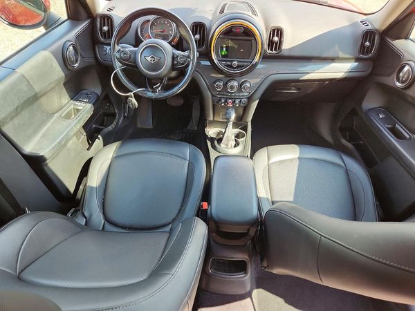 2019 MINI COOPER