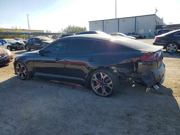2018 KIA STINGER GT2