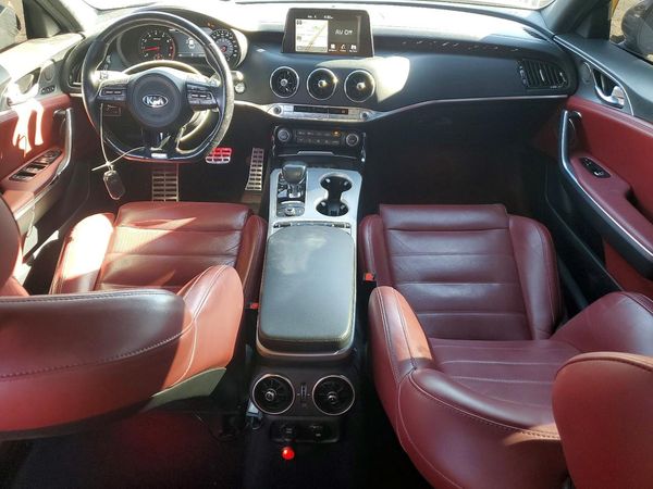 2018 KIA STINGER GT2