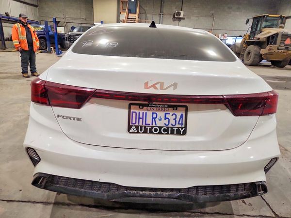 2024 KIA FORTE