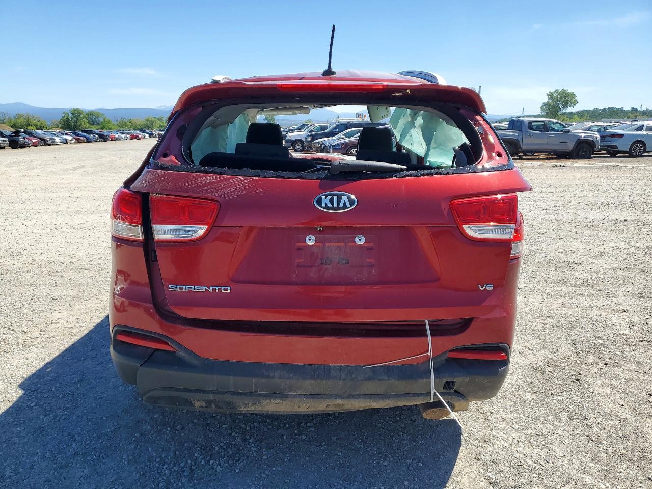 2017 KIA SORENTO L, LX