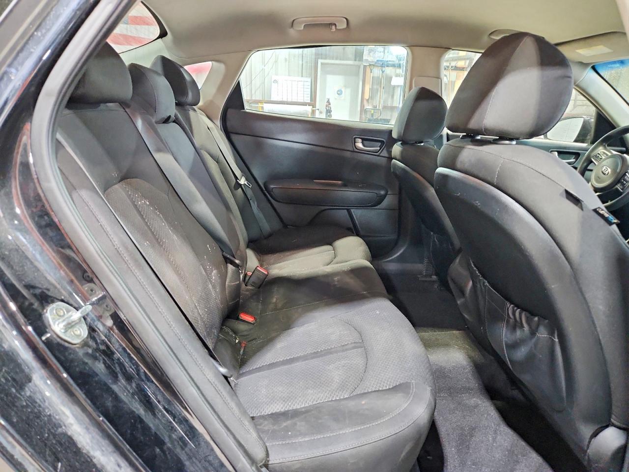 2016 KIA OPTIMA GL