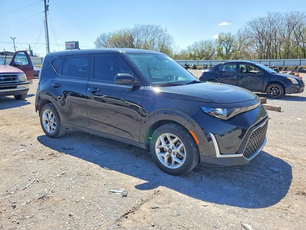 2023 KIA SOUL LX, S — Passenger 3/4