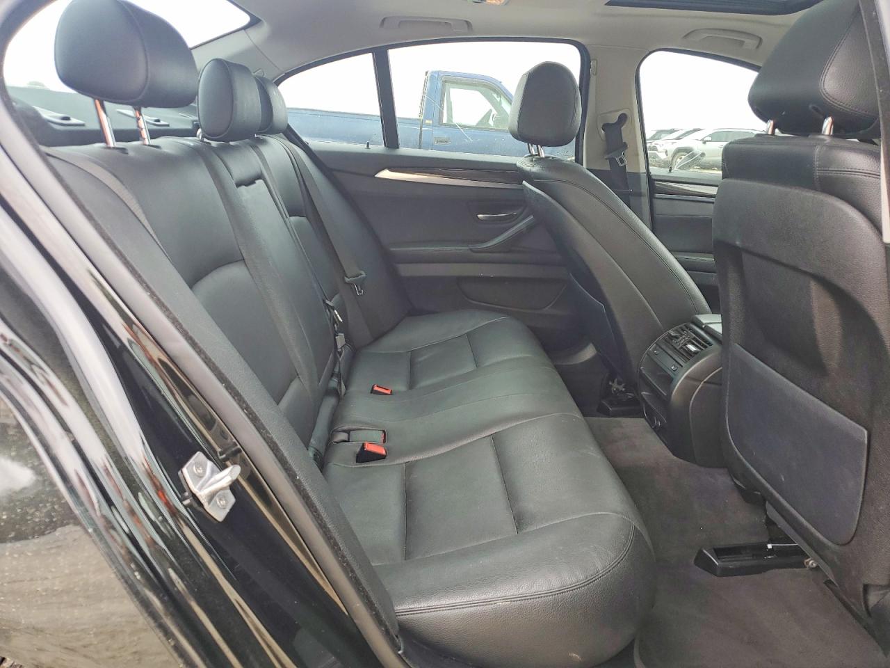 2015 BMW 528