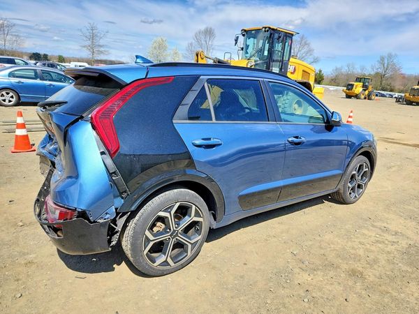 2023 KIA NIRO PLUG-IN HYBRID SX Touring