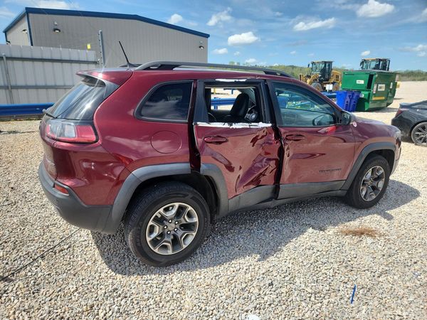 2019 JEEP CHEROKEE TRAILHAWK 4X4