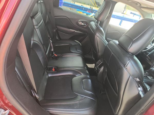 2019 JEEP CHEROKEE TRAILHAWK 4X4