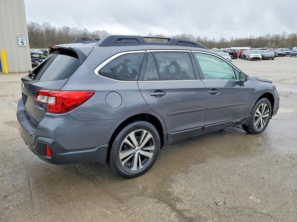 2018 SUBARU OUTBACK Limited+M/R
