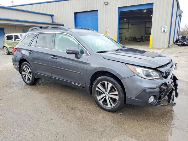 2018 SUBARU OUTBACK Limited+M/R
