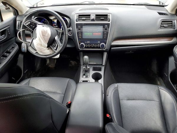 2018 SUBARU OUTBACK Limited+M/R