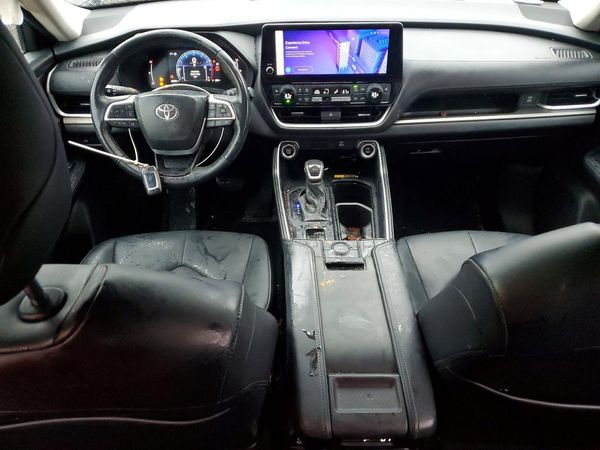 2024 TOYOTA GRAND HIGHLANDER