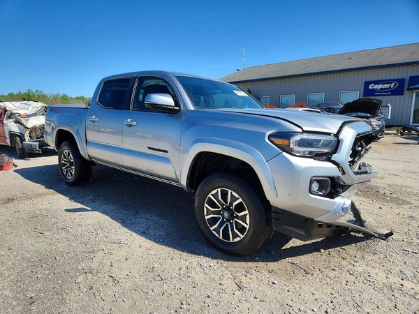 2023 TOYOTA TACOMA SR5