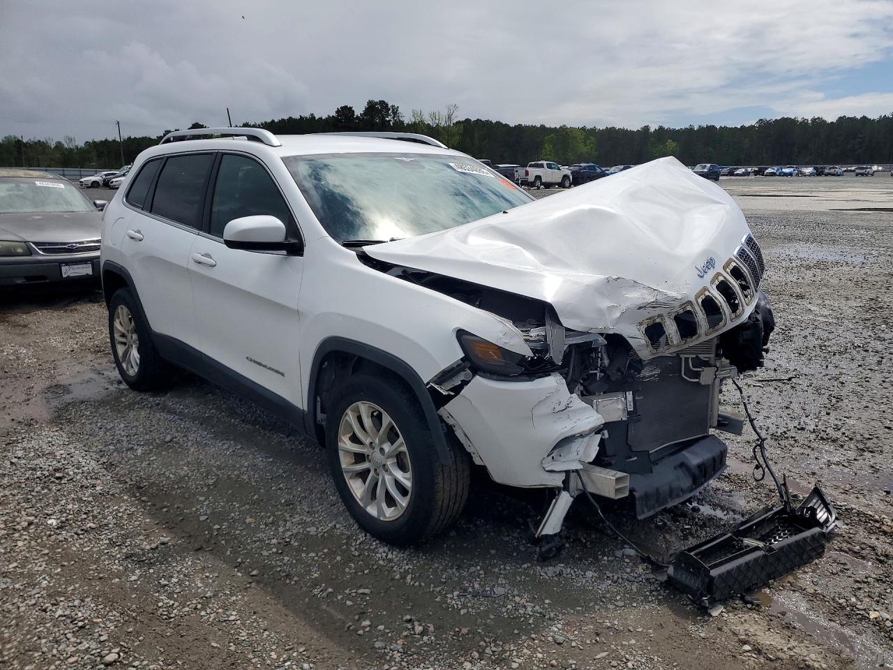 2019 JEEP CHEROKEE LATITUDE FWD