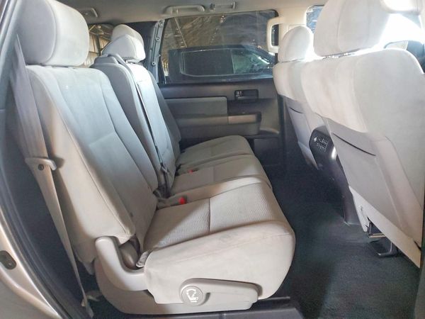 2016 TOYOTA SEQUOIA SR5 Grade