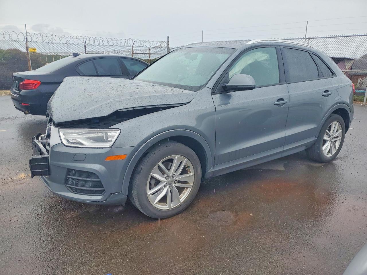 2017 AUDI Q3 Premium