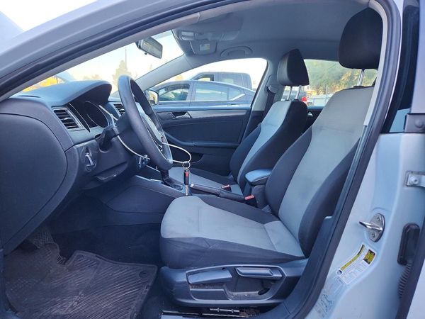 2017 VOLKSWAGEN JETTA S — DENT