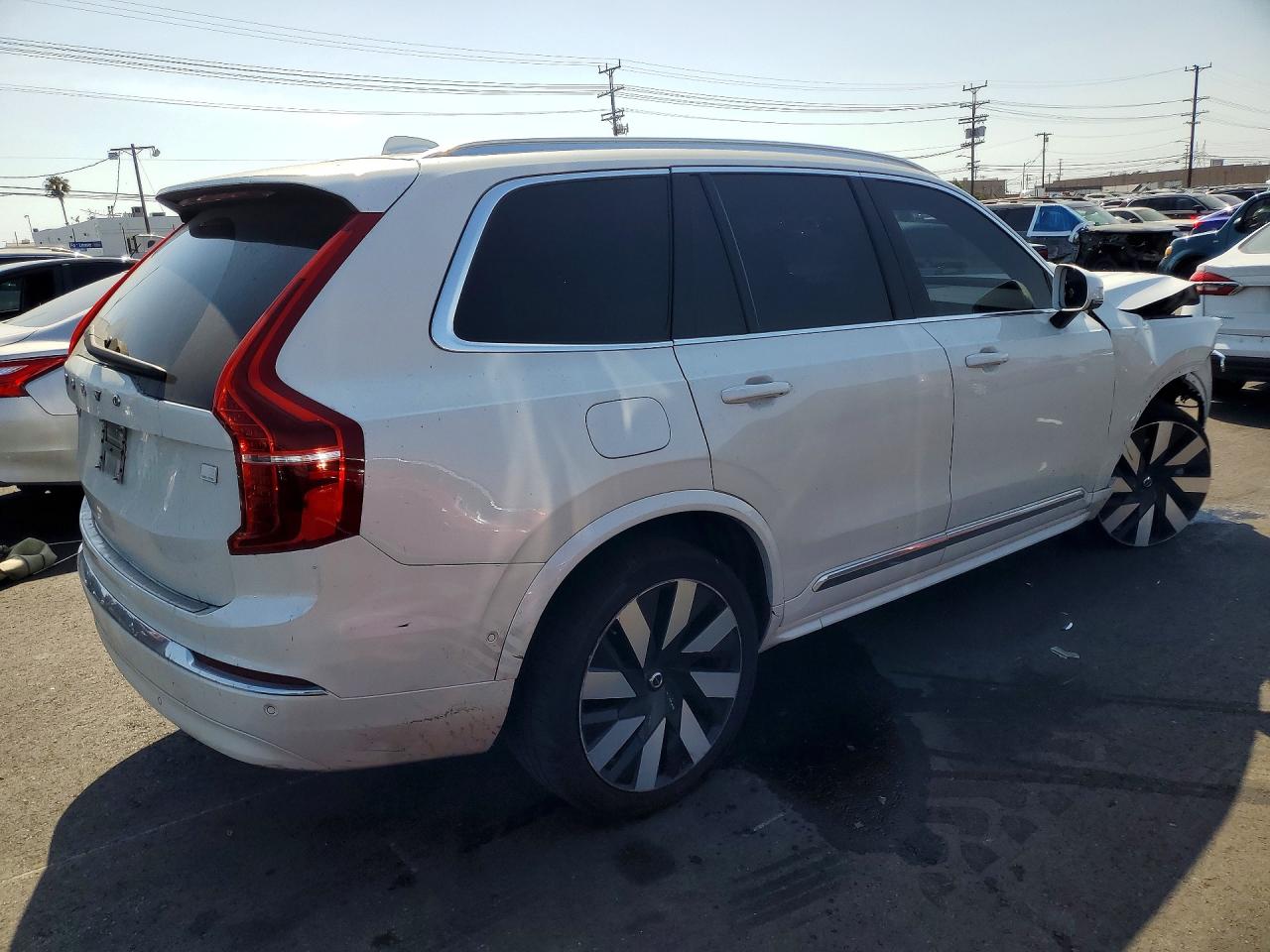 2024 VOLVO XC90 Ultimate Bright