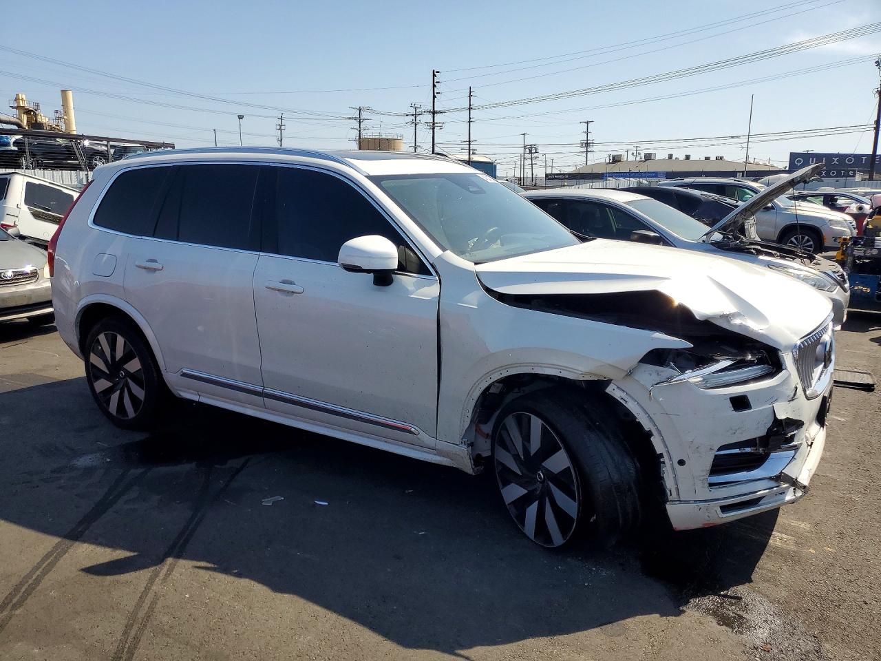 2024 VOLVO XC90 Ultimate Bright
