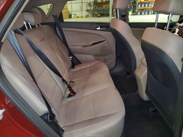2019 HYUNDAI TUCSON SE