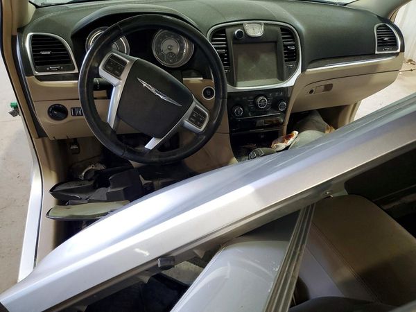 2012 CHRYSLER 300 Base/Limited — CKPT