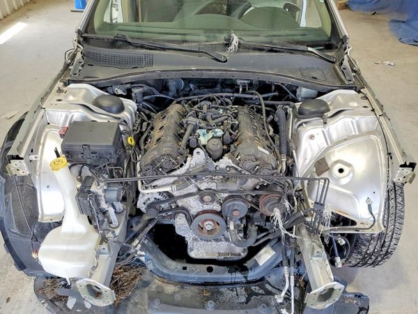 2012 CHRYSLER 300 Base/Limited — Engine bay